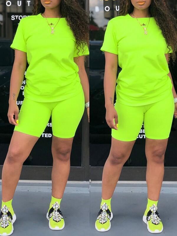 Goosudu Solid Tee & Biker Shorts Set