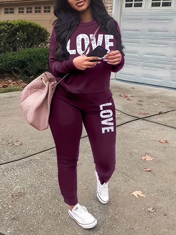 Goosudu LOVE Sweatshirt & Pants Set