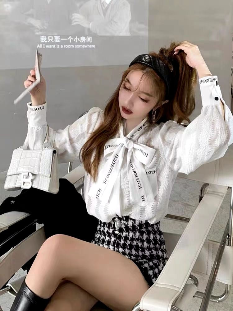 Goosudu French style restoring ancient ways ribbon bow blouse female temperament of early spring new white shirt long sleeve lace tops