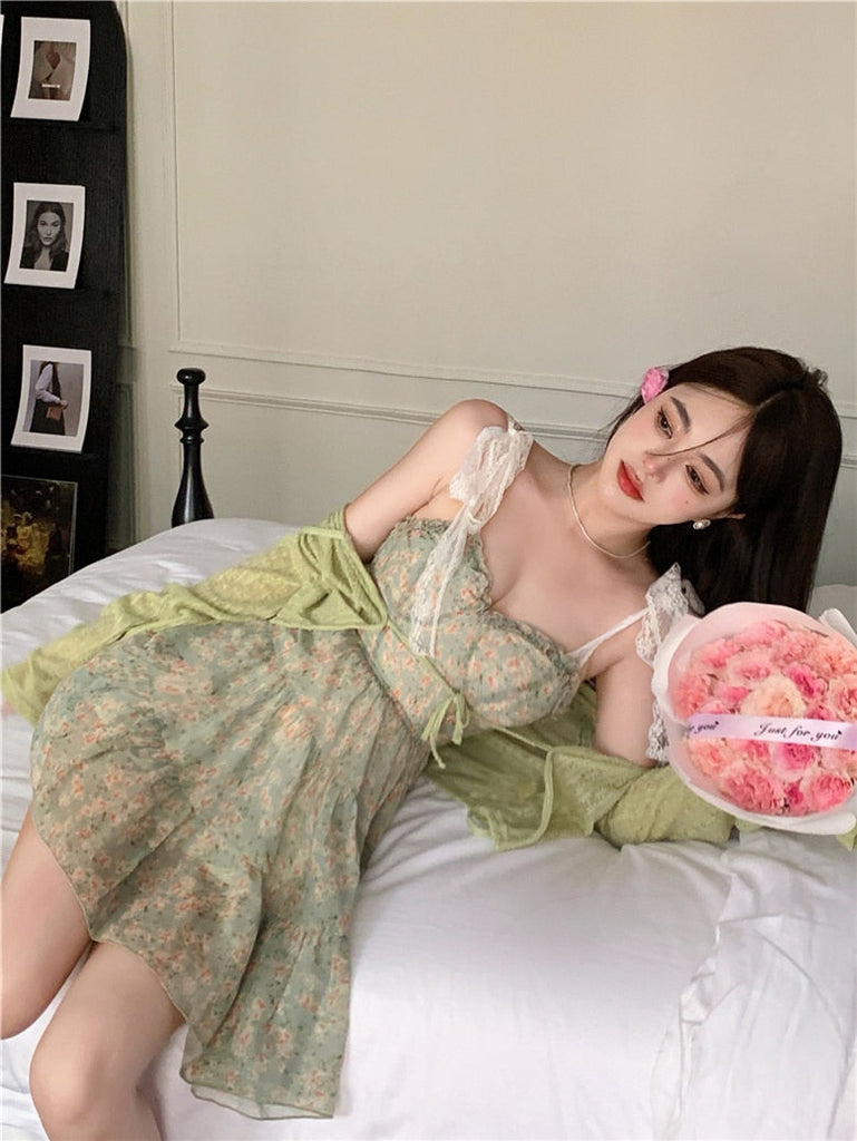 Lace Spaghetti Strap Dress Stitching Women's Summer Sweet French Floral Dress A Line Mini High Waist Sexy Beach Dress Clothing