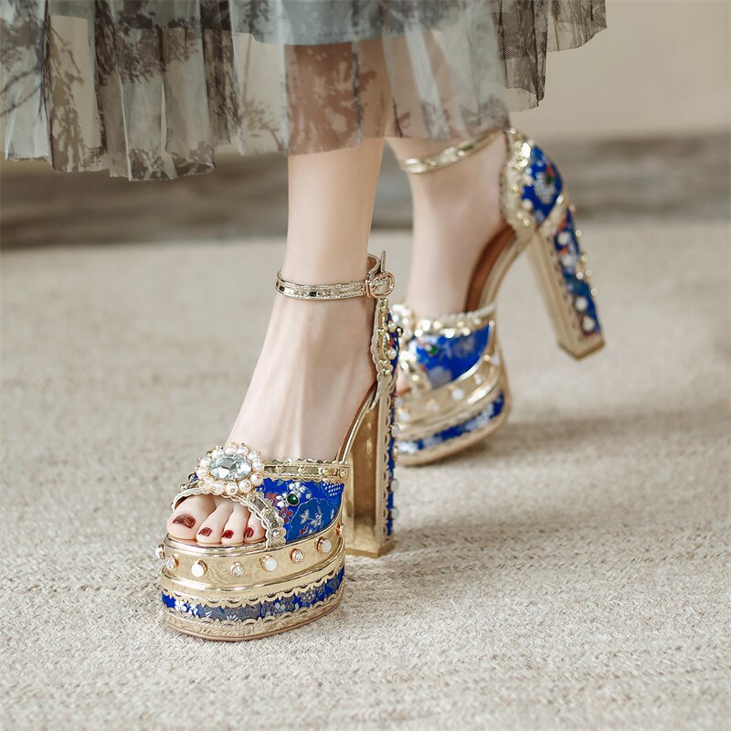 goosudu Luxury Gold Metallic Women Sandals Studded Square Heels Female Shoes Platform Flower Crystal Sexy Peep Toe Summer Ladies Pumps