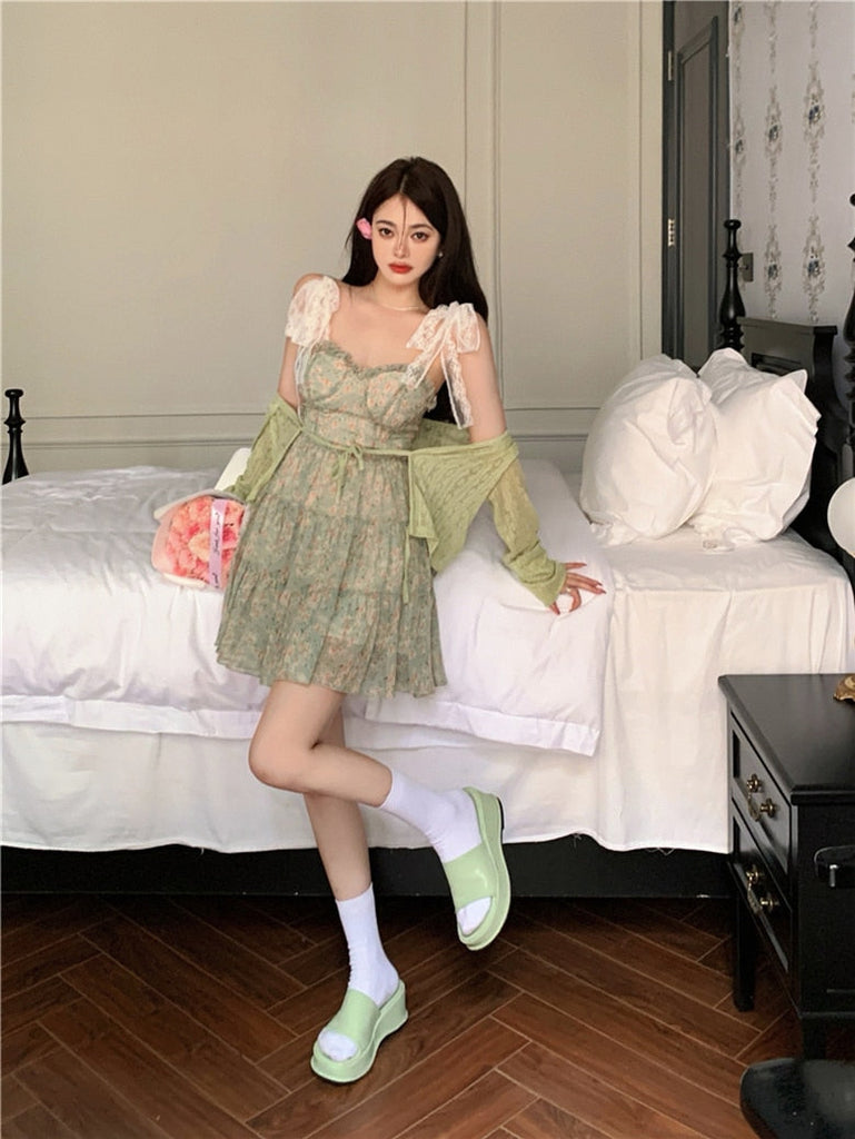 Lace Spaghetti Strap Dress Stitching Women's Summer Sweet French Floral Dress A Line Mini High Waist Sexy Beach Dress Clothing