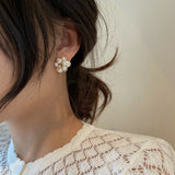 Goosudu popcorn pearl earring