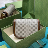 Handbag Saddles bag with Strap Designer Bag backpacks Tote Wallet magnetic Metal pendant Purses 7A Quality Shoulder bags Womens Crossbody Handbags 22s