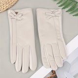 Women's PU Leather Gloves With Fleece Lining, Butterfly Knot Design, Touch Screen Compatible, Five-Fingered Hand Warmer Gloves For Casual Outdoor Use