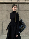 2025 popular autumn and winter new high-end temperament Muse fan long dress  Hepburn style waist black long-sleeved dress