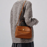 2025 The first layer of cowhide popular medium spring and summer new color soft cowhide versatile portable shoulder messenger women's bag, factory direct