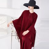 2025 hot-selling dress women's design sense loose bat sleeve long one-piece dress 2025 Popular trade women's pleated skirt